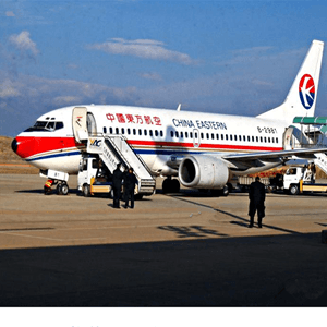 扬州航空运输航空快运业稳步发展的原因是什么？